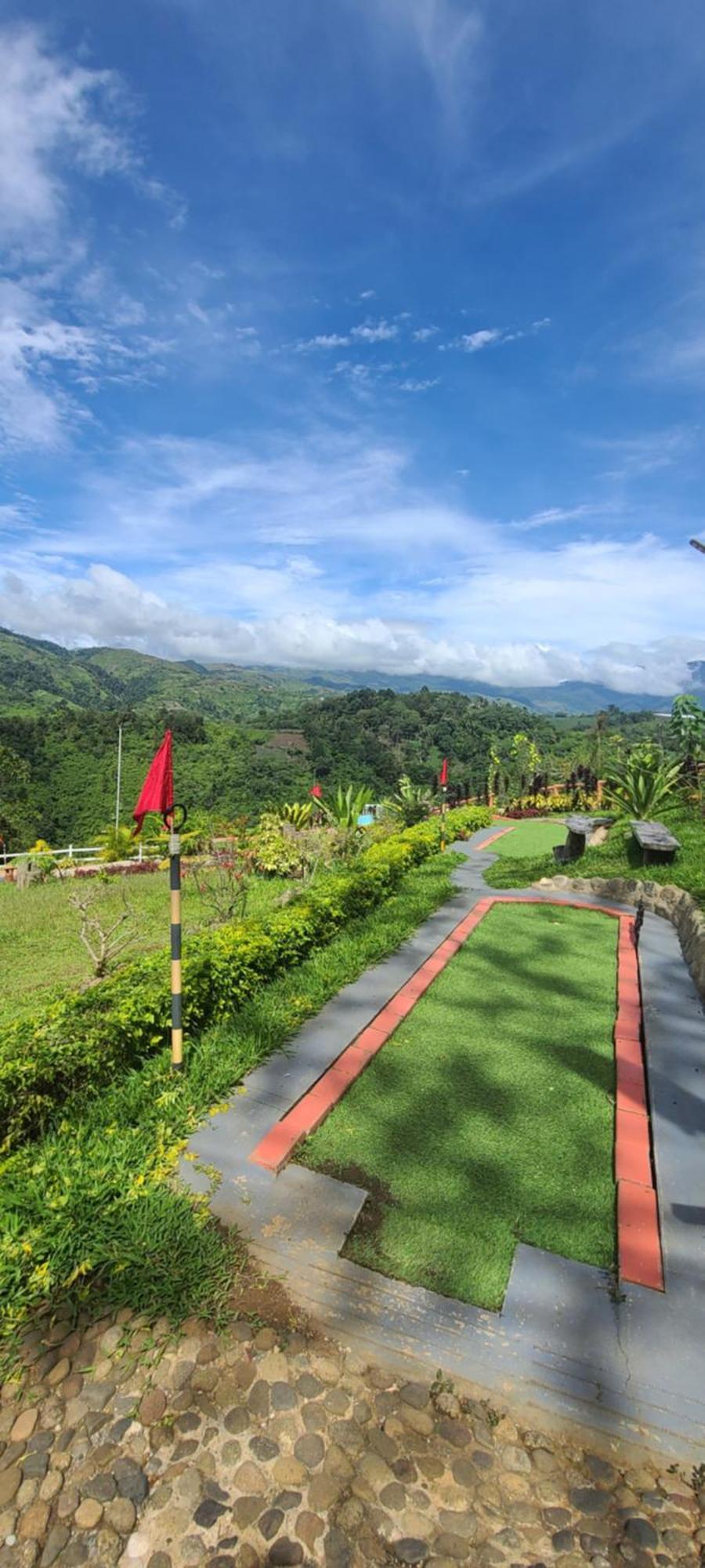 Serene Mountain Escape Digos Экстерьер фото